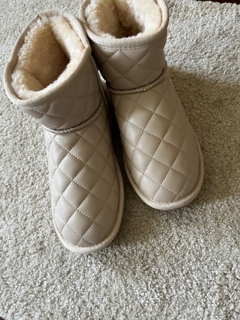 Quilted Ankle Winter Boot with Faux-Shearling Lining - Cream